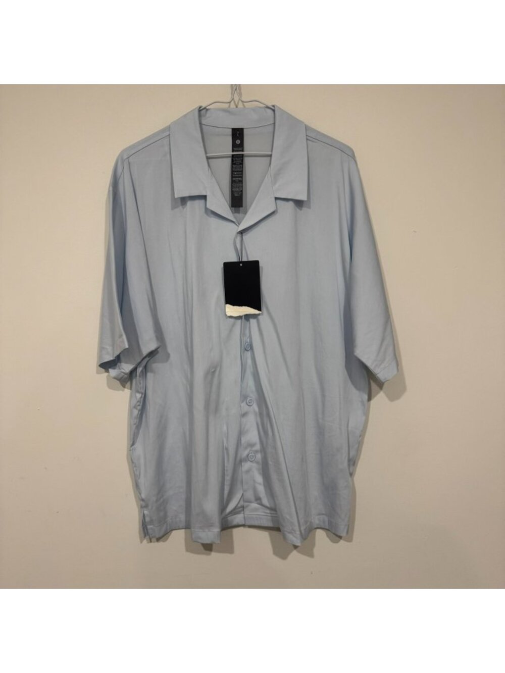 Lululemon Mens Lightweight Camp-Collar Shirt Size L Blue NWT